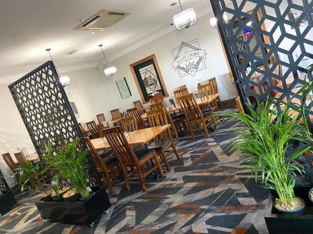 Knickerbocker Hotel Bathurst Bagian luar foto